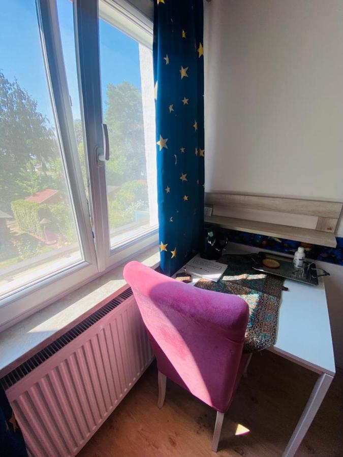 Schoenes Zimmer Im Charmanten Haus Берлін Екстер'єр фото